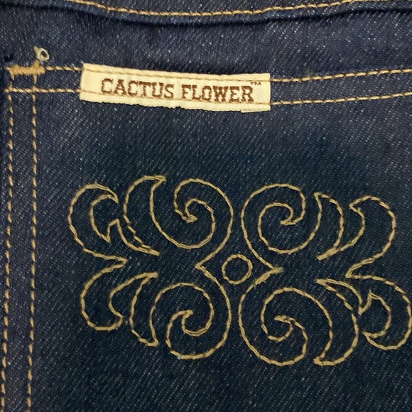 Cactus Flower blue jeans - Picture 8 of 12